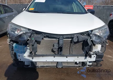 2017 Toyota Rav4 Le z USA, uszkodzony, nr VIN JTMZFREV3HJ123800